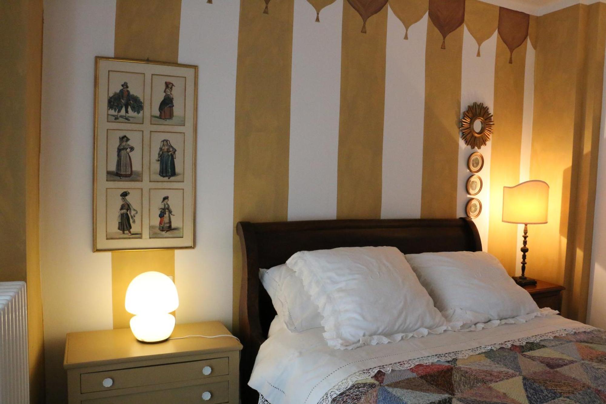 Le Melusine Apartment Vercelli Bagian luar foto