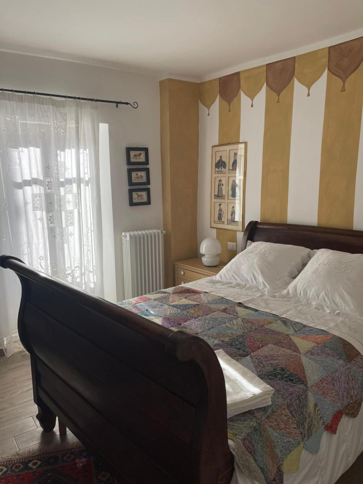 Le Melusine Apartment Vercelli Bagian luar foto