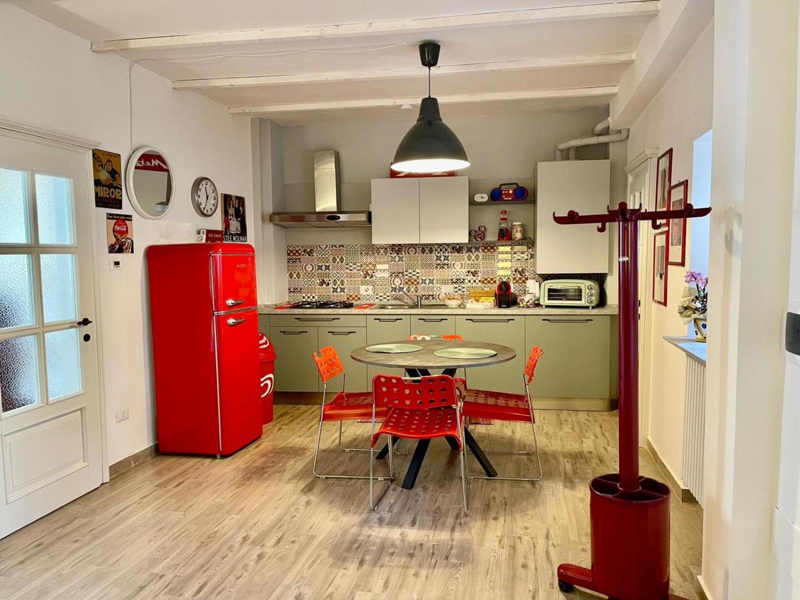 Le Melusine Apartment Vercelli Bagian luar foto